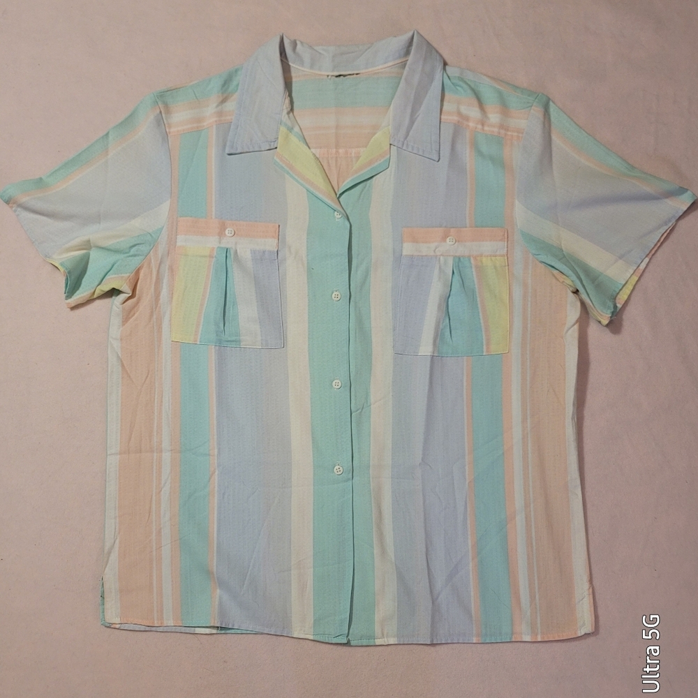 0889. Cute ~ Pastel ~ Just A Shirt ~ For Summer